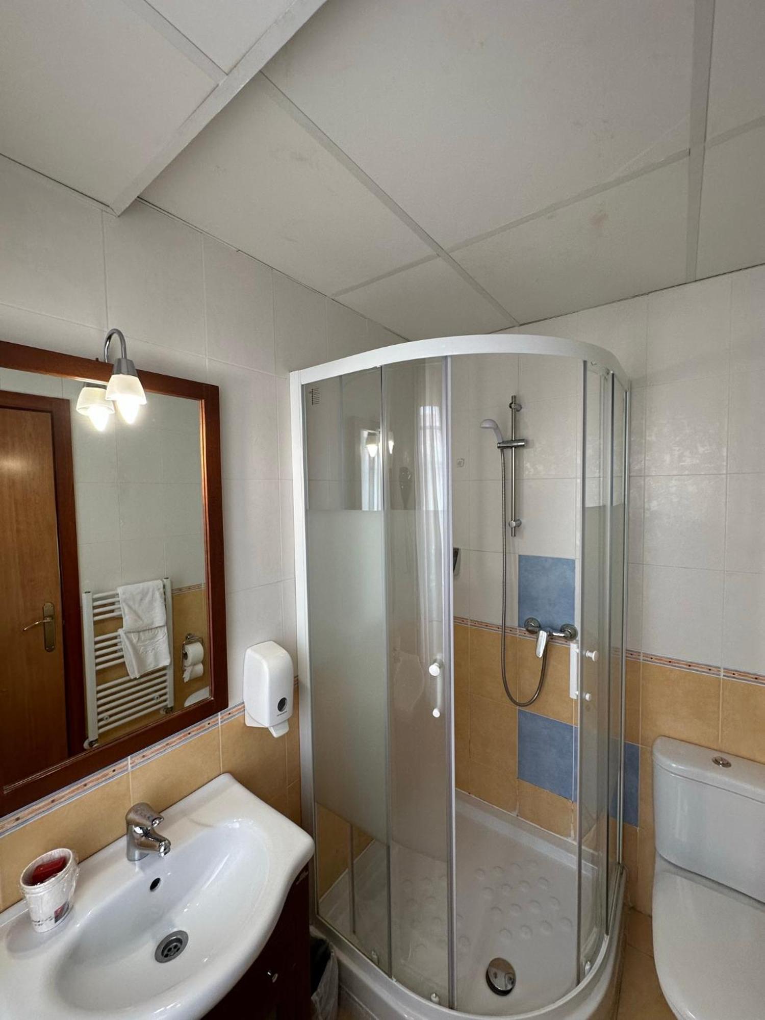 Hostal Restaurante Boccalino León Kamer foto